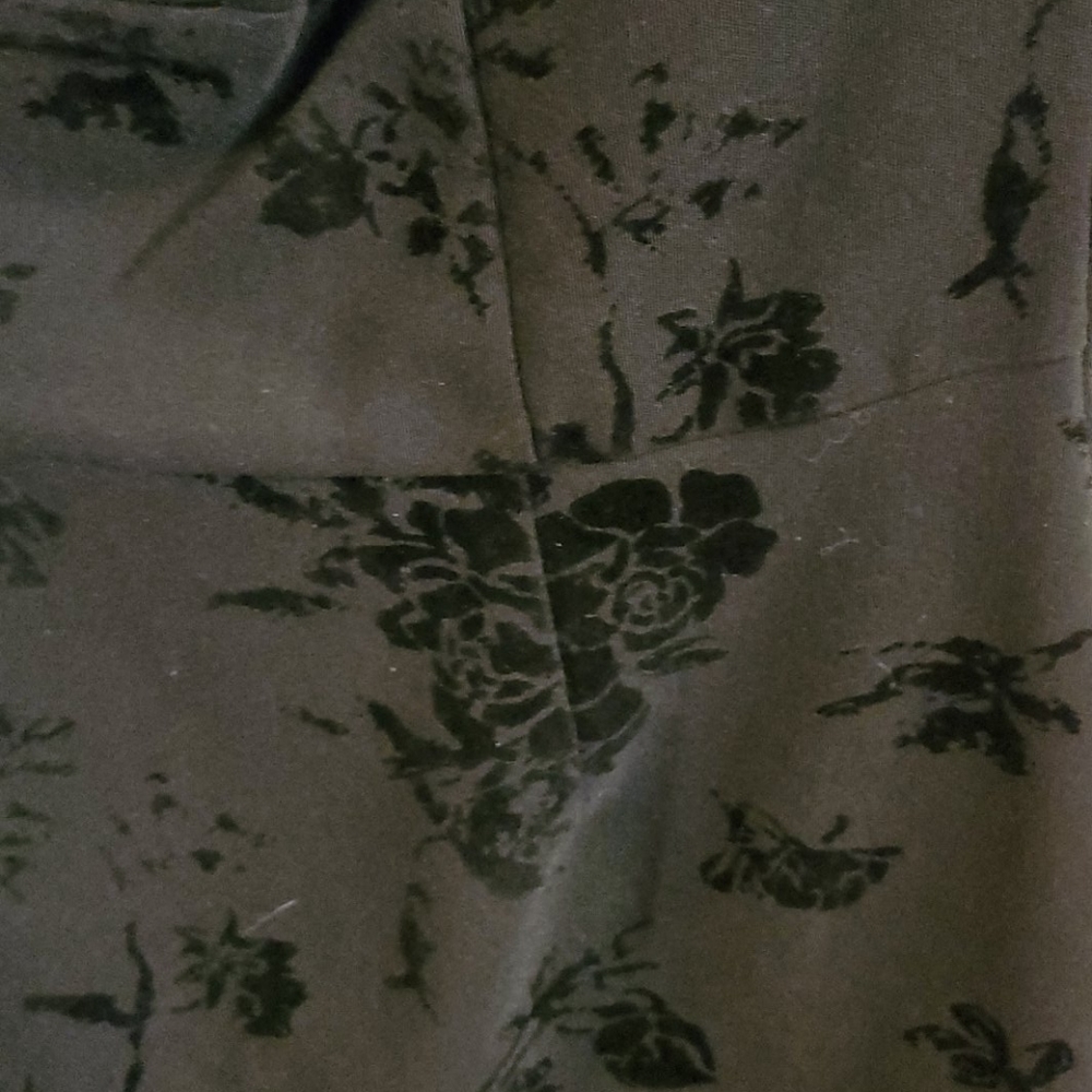 Dress - Picture 4 of 4